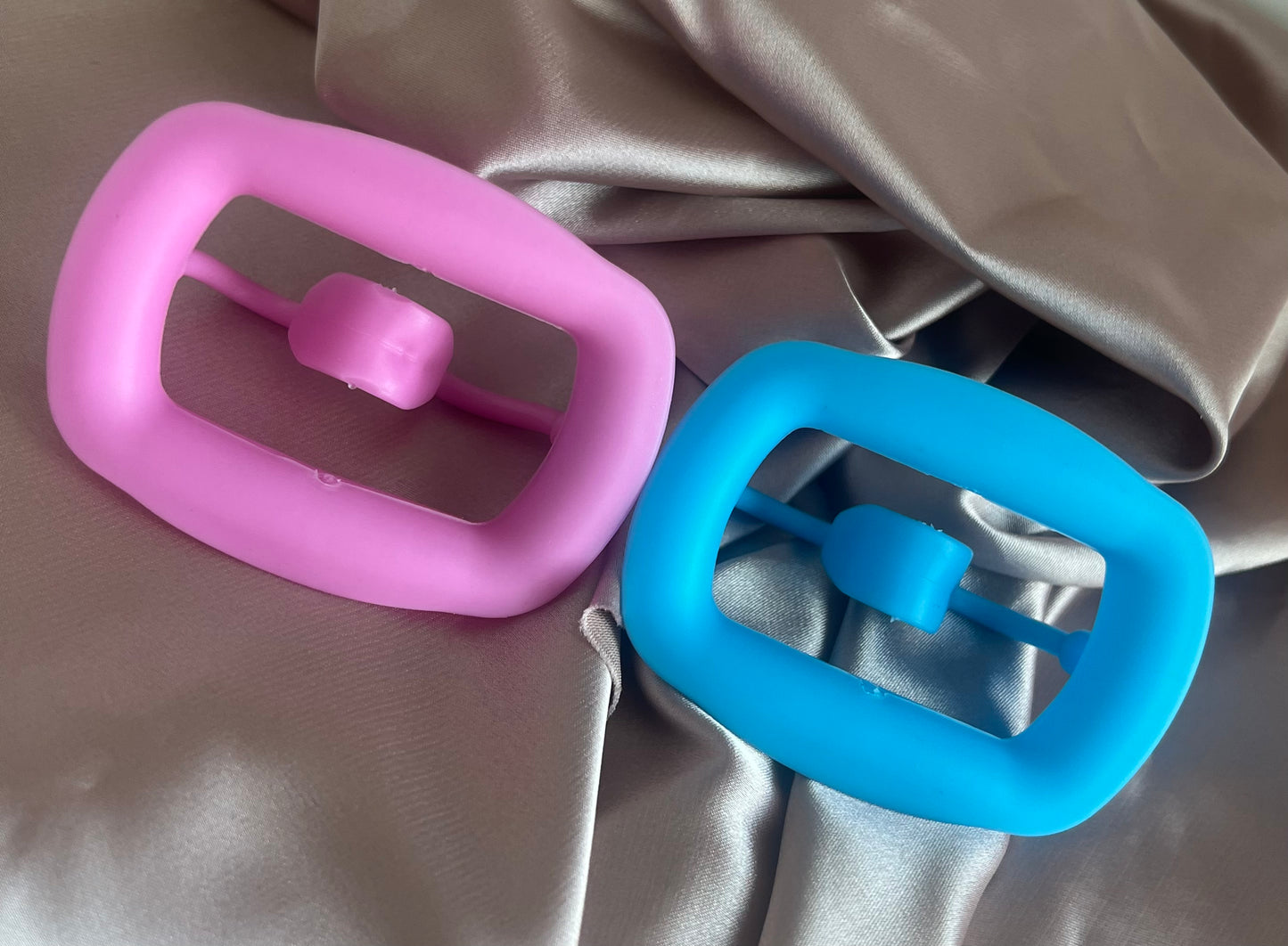 Silicone Retractors